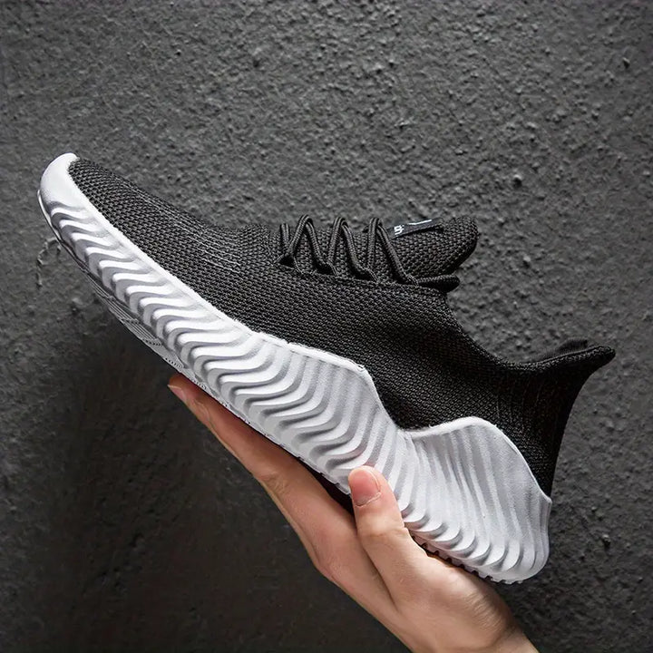 Beau | Men's Lightweight Lace-Up Sneakers