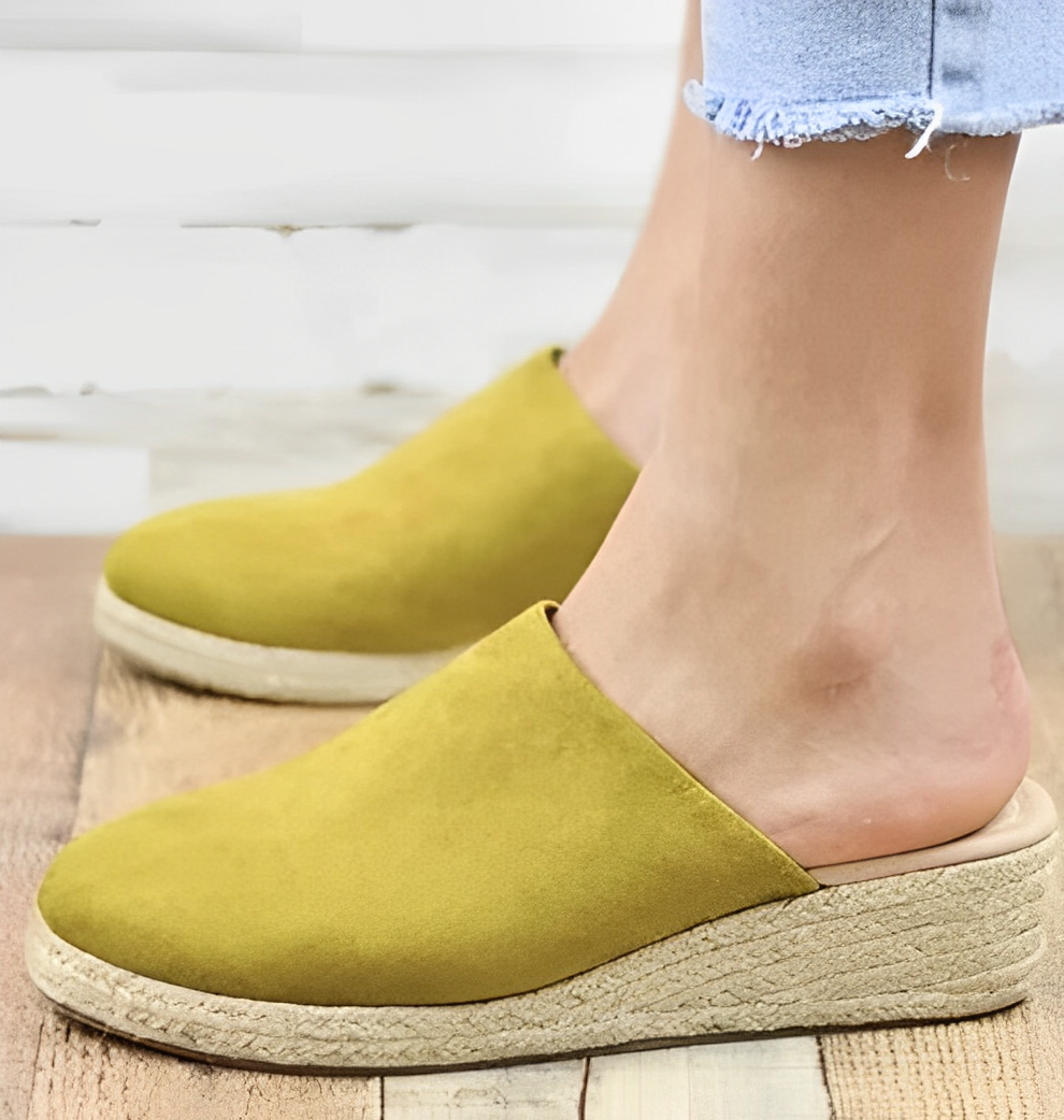 Bella | Women's Stylish and Comfortable Mules for Summer and Travel