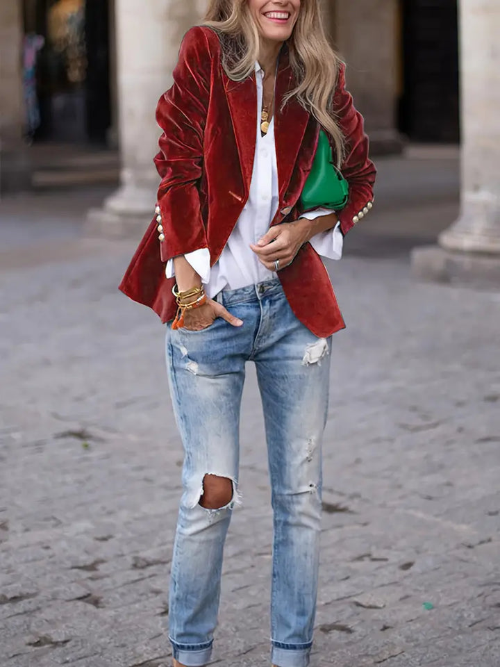 Julissa – Elegant Velvet Blazer