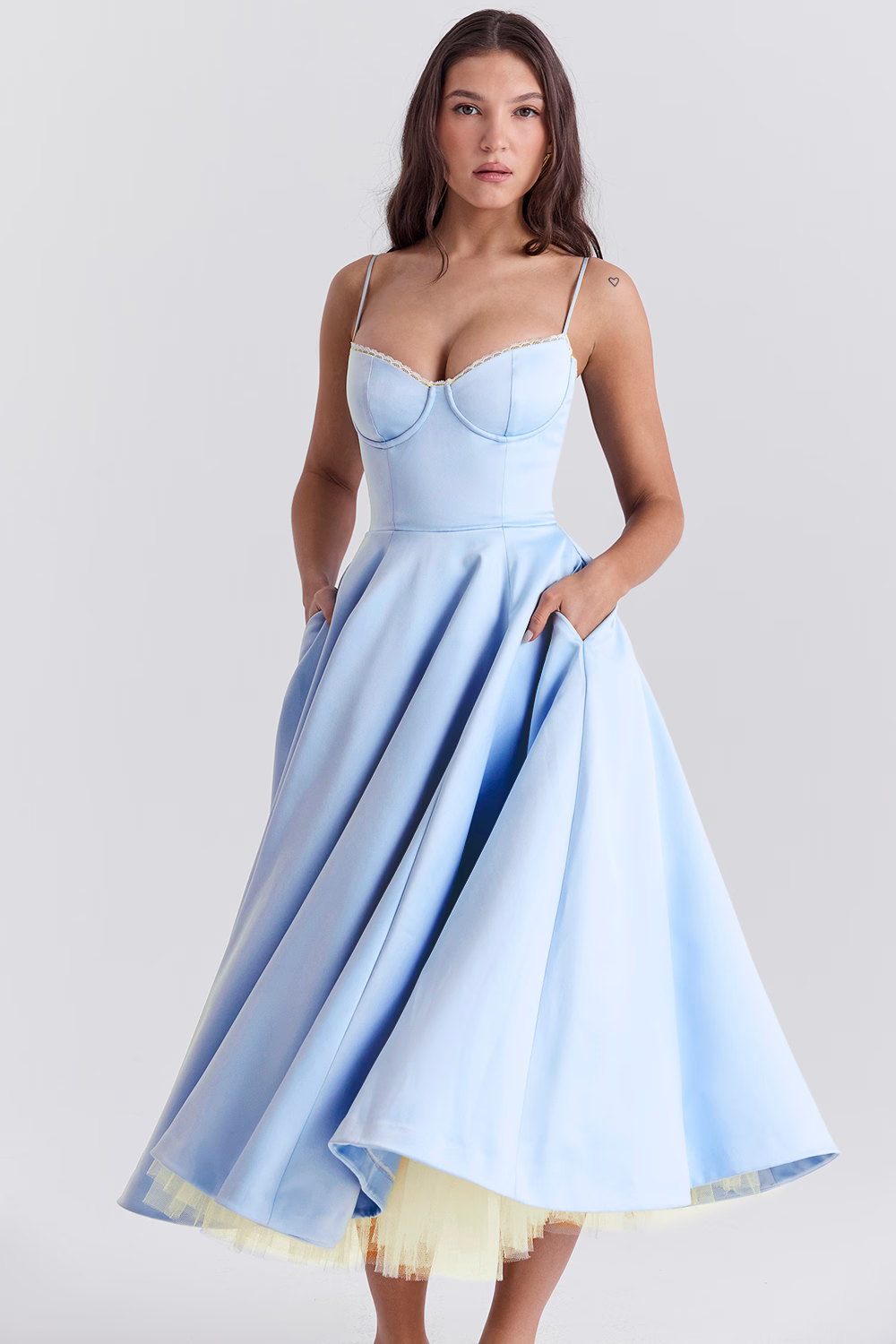 Dolce | Elegant Cocktail Dress for Timeless Glamour