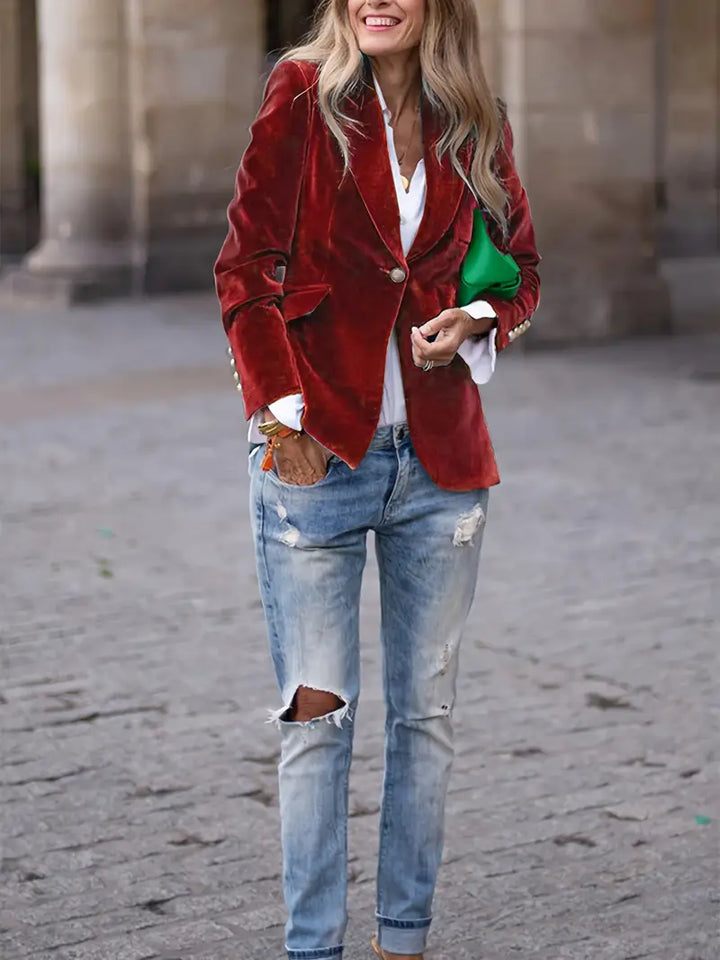 Julissa – Elegant Velvet Blazer