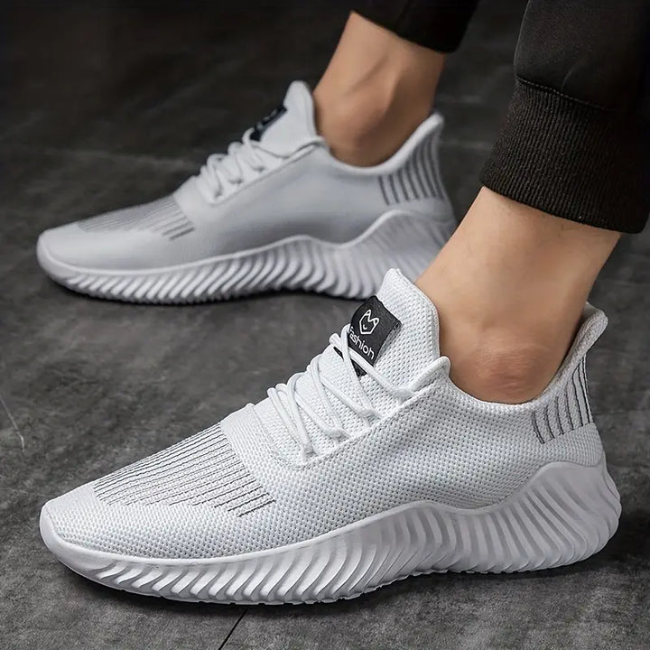 Beau | Men's Lightweight Lace-Up Sneakers