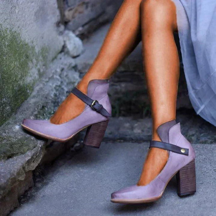 Dominique | Women's Elegant Block Heel Shoes - Ankle Strap - Closed Toe