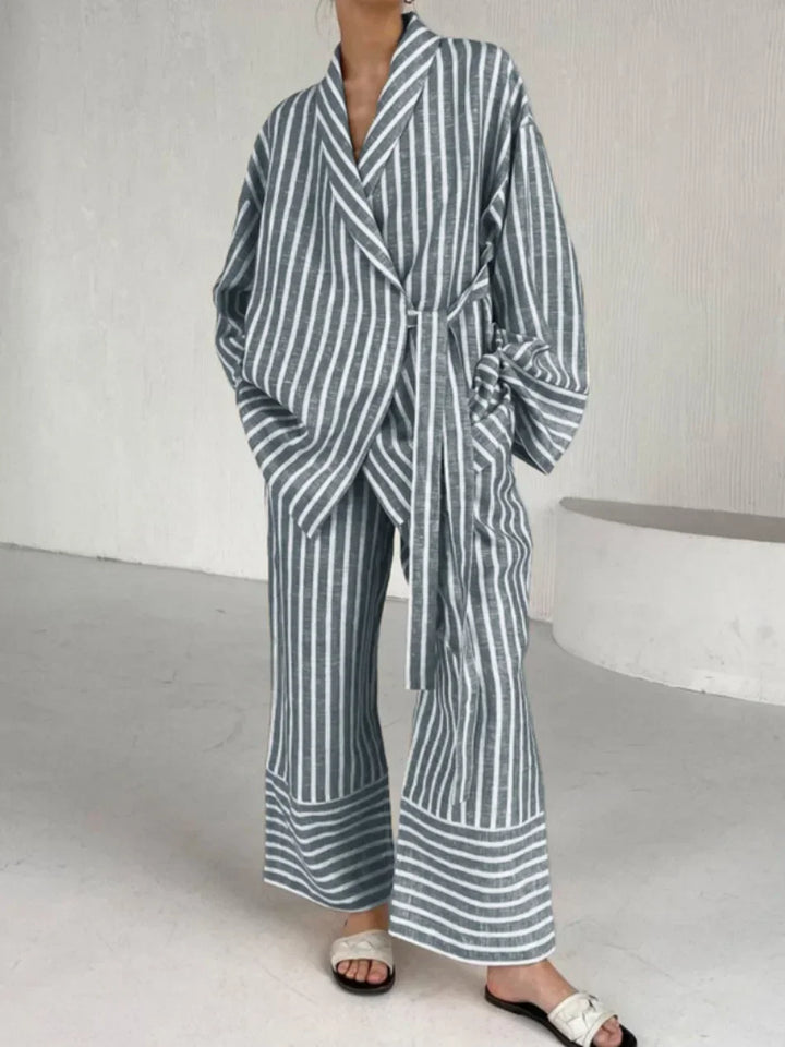 Oversized Knotted Striped Outfit