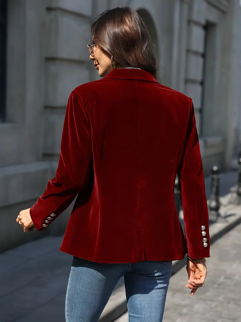 Julissa – Elegant Velvet Blazer